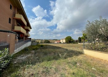 Foto 1 - Terreno edificabile via Enrico De Nicola, Mosciano Sant'Angelo - foto 1