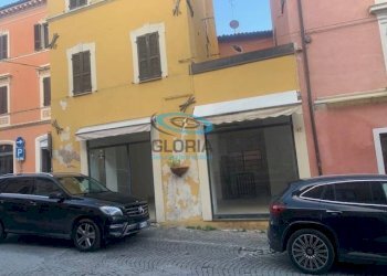 Foto 1 - Locale Commerciale Fabriano - foto 1