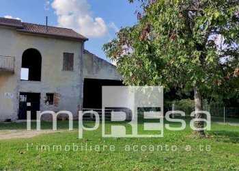 Foto 1 - Rustico via Marzelline
 
12, Paese - foto 1