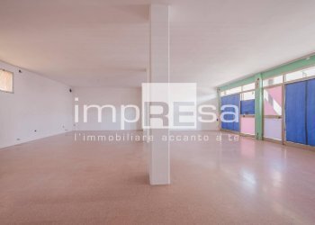 Foto 3 - Negozio via Europa Unita, Paese - foto 3