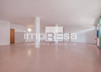 Foto 11 - Negozio via Europa Unita, Paese - foto 11