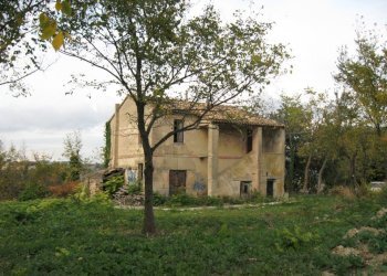 Foto 1 - Rustico Via degli Schiavoni, Camerano - foto 1