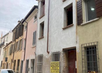 Foto 1 - Casa indipendente via carducci, Mantova - foto 1