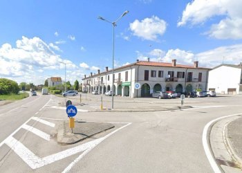 Foto 1 - Attività Commerciale via asiago, Roncoferraro - foto 1