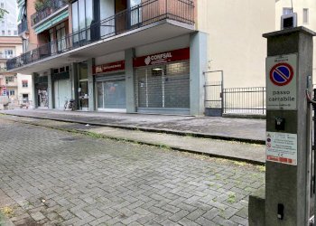 Foto 2 - Attività Commerciale viale montello, Mantova - foto 2