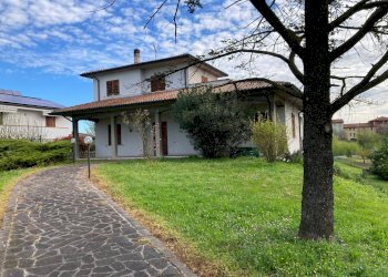 Foto 1 - Villa zona strada dosso del corso, Mantova - foto 1