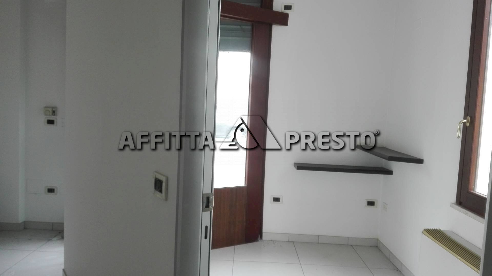 Foto 2 - Shop Viale Giacomo Matteotti, Cesena - photo 2