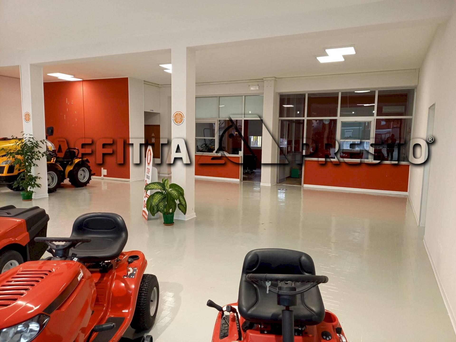 Foto 2 - Attività Commerciale Via Vergato, Cesena - foto 2