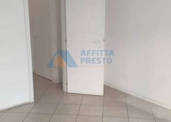 Foto 2 - Shop Via Cesare Battisti, Cesena - photo 2