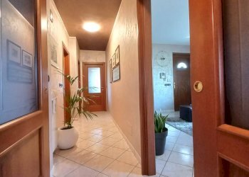 Foto 20 - Villa vicolo giulio
 
11, San Giusto Canavese - photo 20