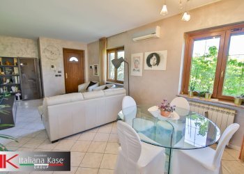 Foto 14 - Villa vicolo giulio
 
11, San Giusto Canavese - photo 14