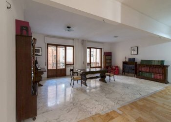 sala - Appartamento Via Santa Chiara
 
4, Genova - foto 1