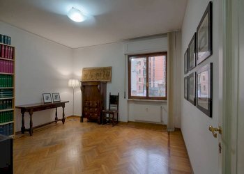 camera - Appartamento Via Santa Chiara
 
4, Genova - foto 3