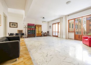 Foto 4 - Appartamento Via Santa Chiara
 
4, Genova - foto 4