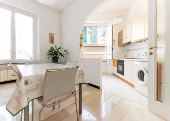 Foto 2 - Three-room apartment Piazza Colombo
 
2 A, Genova - photo 2