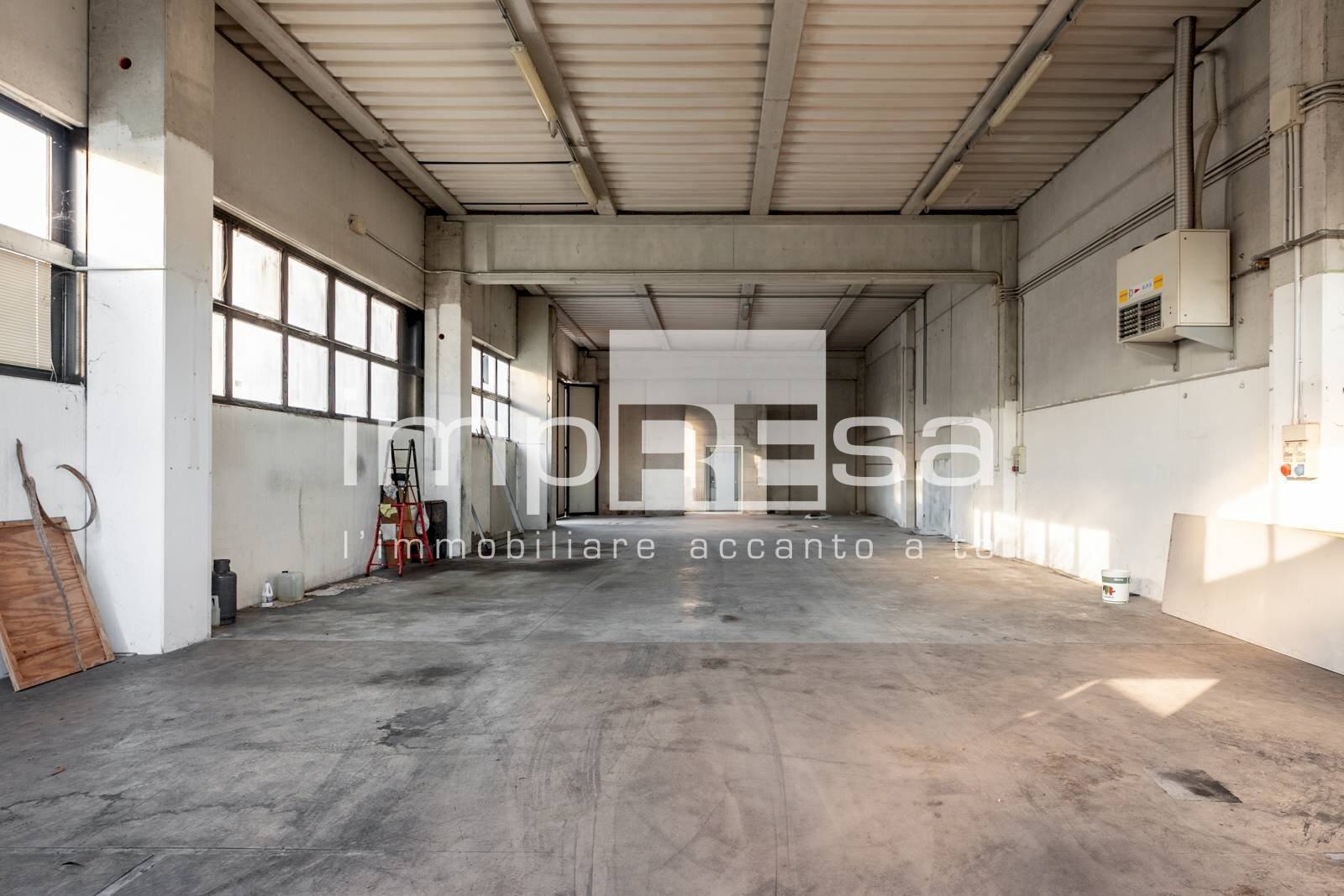 Foto 3 - Magazzino VIA MONTE GRAPPA
 
30, Villorba - foto 3