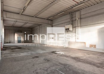 Foto 5 - Magazzino VIA MONTE GRAPPA
 
30, Villorba - foto 5