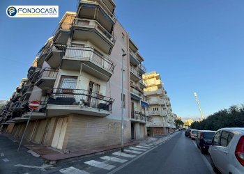 Foto 2 - Box Via Amalfi, Loano - foto 2