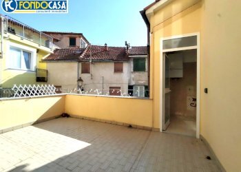 Foto 1 - Trilocale Via dell'Orto
 
4, Albisola Superiore - foto 1