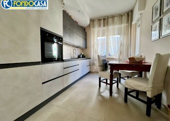 Foto 1 - Trilocale Albisola Superiore - foto 1