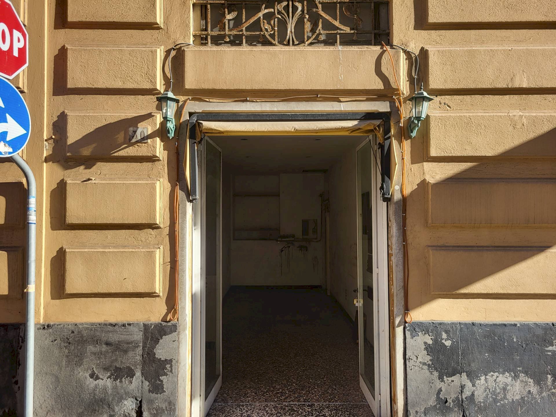 NEGOZIO - Locale Commerciale Via Tomaso Pendola
30 ROSSO, Genova - foto 2