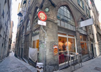 Foto 1 - Commercial Activity Salita dell'Arcivescovato, Genova - photo 1