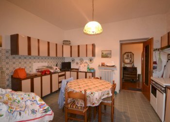 Foto 12 - Casa semi indipendente Via Genova
 
11, Morbello - foto 12