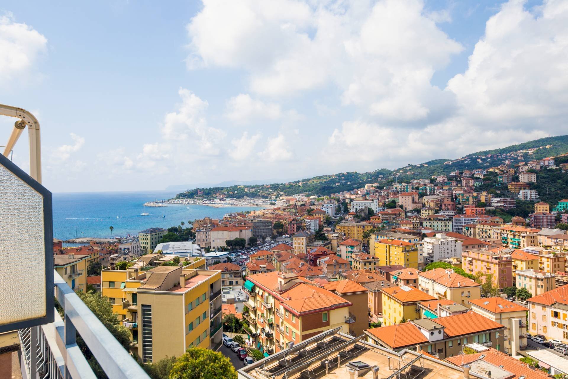 Foto 1 - Quadrilocale Via Giovane Italia, Varazze - foto 1