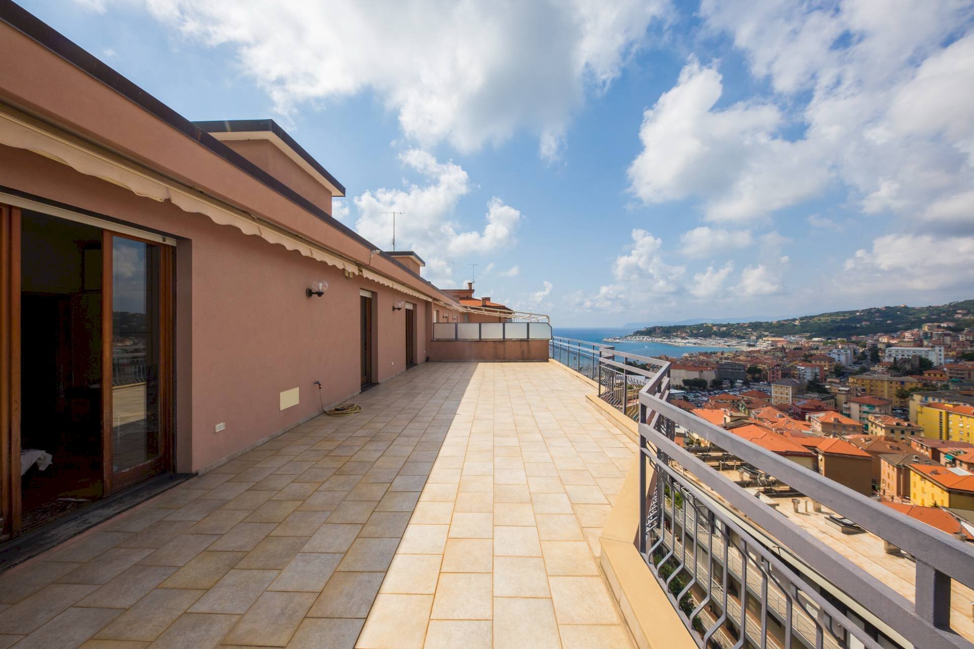 Foto 2 - Quadrilocale Via Giovane Italia, Varazze - foto 2