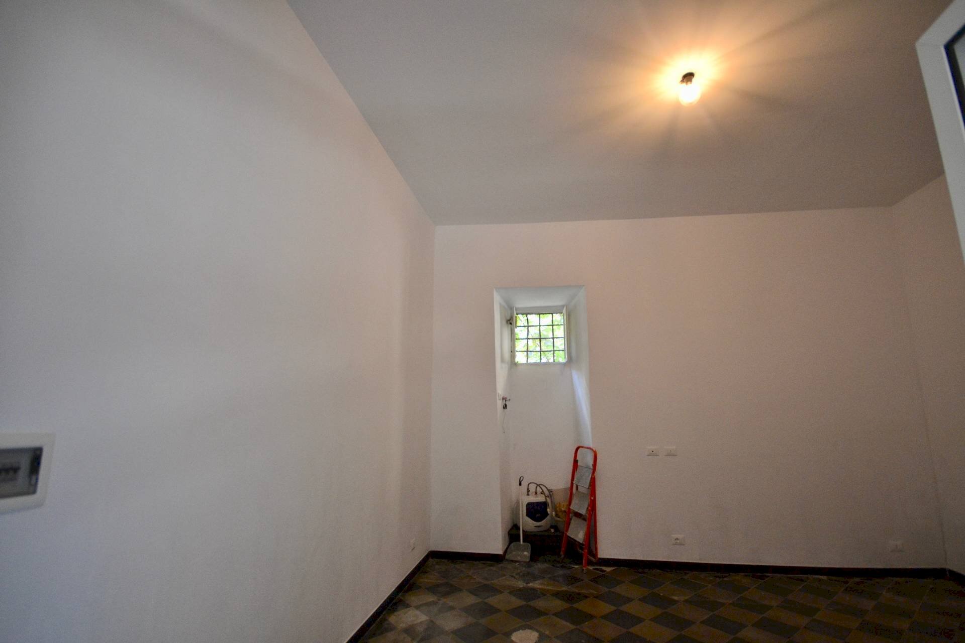 Foto 2 - Commercial Premises Via Di San Donato, Genova - photo 2