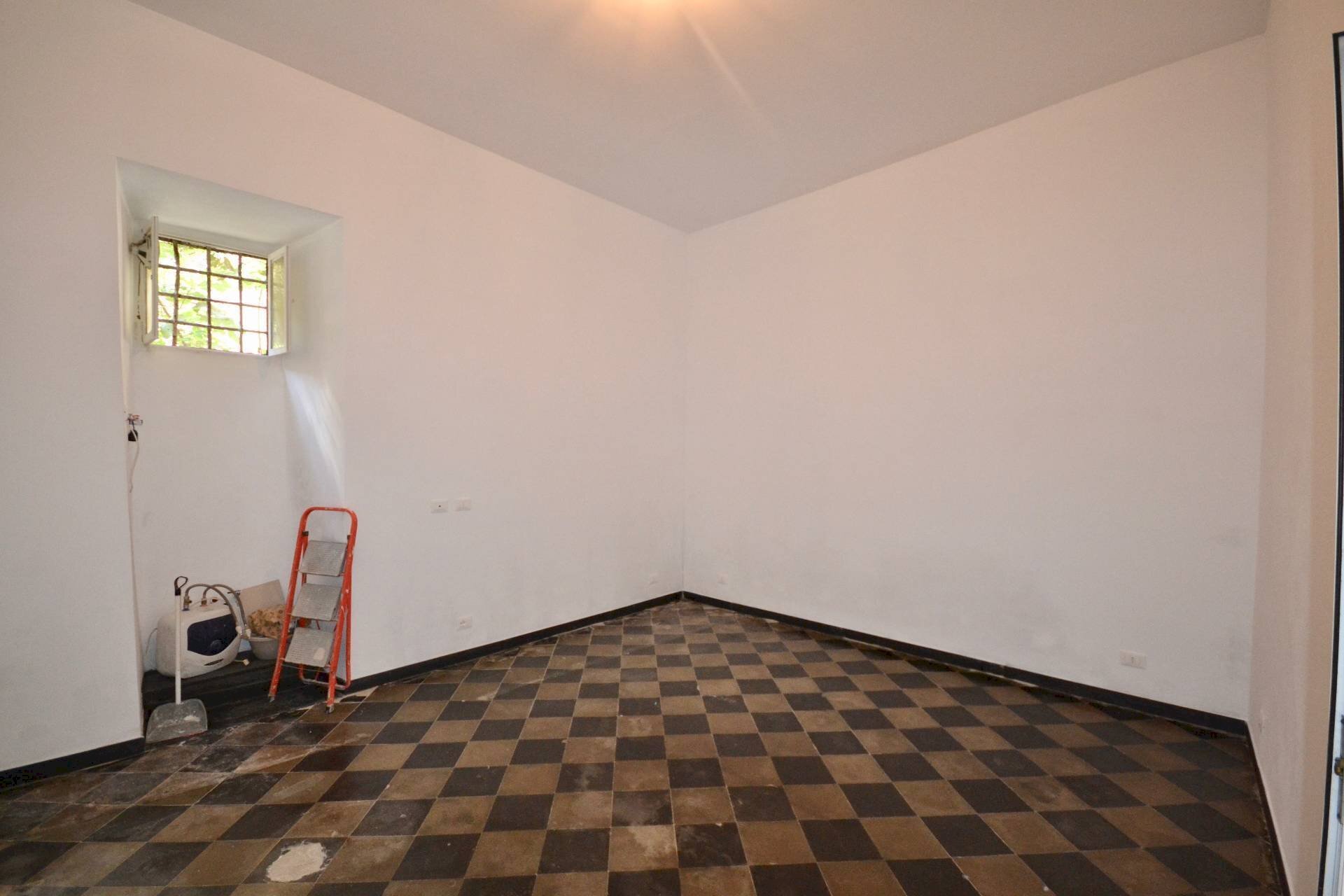 Foto 3 - Commercial Premises Via Di San Donato, Genova - photo 3