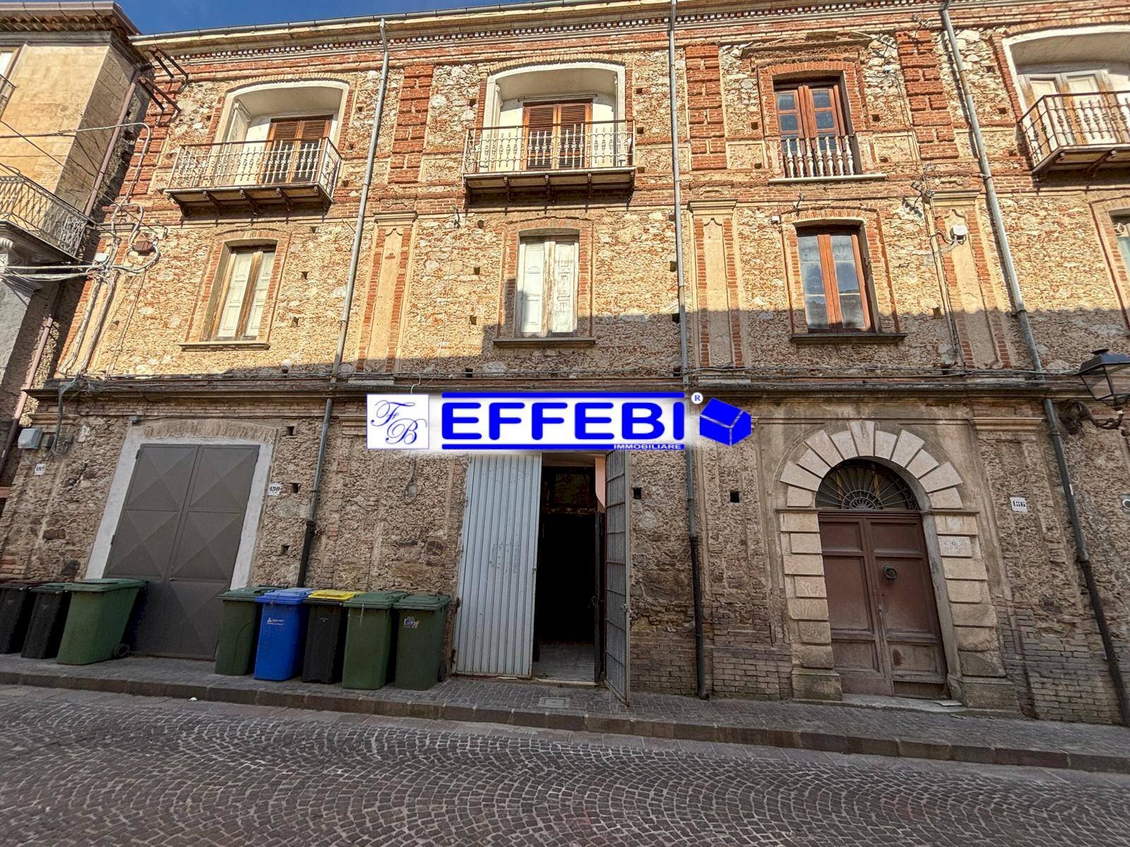 Foto 2 - Locale Commerciale via Roma Spezzano Piccolo
 
58, Casali del Manco - foto 2