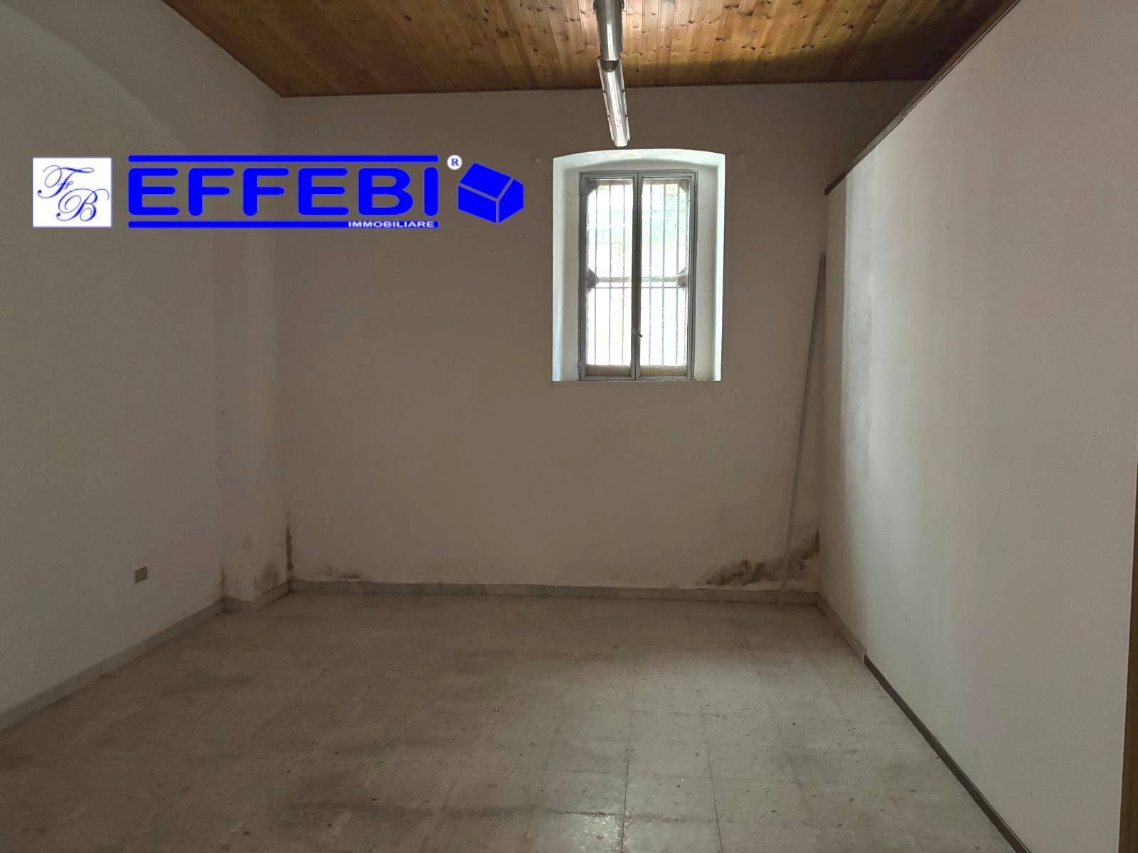 Foto 3 - Locale Commerciale via Roma Spezzano Piccolo
 
58, Casali del Manco - foto 3