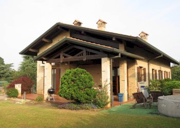 Foto 2 - Villa via monastero
 
65, Besana in Brianza - photo 2