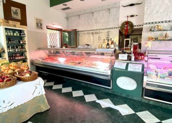 Foto 3 - Commercial Premises Via Cimbardi
 
14, Cassano d'Adda - photo 3