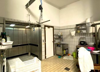 Foto 10 - Commercial Premises Via Cimbardi
 
14, Cassano d'Adda - photo 10