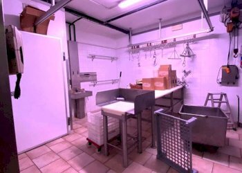 Foto 17 - Commercial Premises Via Cimbardi
 
14, Cassano d'Adda - photo 17