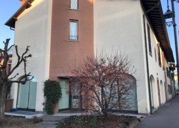 Foto 19 - Commercial Premises Via Cimbardi
 
14, Cassano d'Adda - photo 19