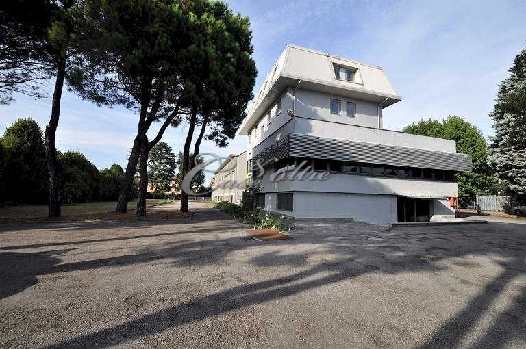 Foto 2 - Capannone Viale Cinque Giornate, Caronno Pertusella - foto 2