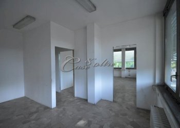 Foto 8 - Capannone Viale Cinque Giornate, Caronno Pertusella - foto 8