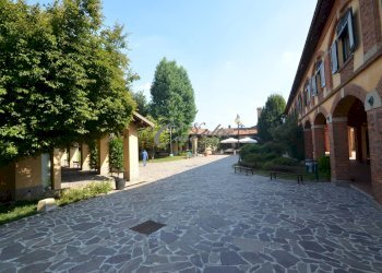 Foto 6 - Commercial Premises Piazza Castello, Carimate - photo 6