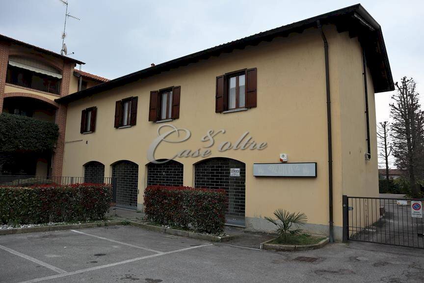 Foto 1 - Negozio Via Crocifisso, Figino Serenza - foto 1