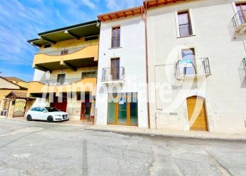 Foto 1 - Commercial Premises Via delle Aie, L'Aquila - photo 1