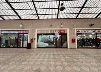 Foto 2 - Commercial Premises centro commerciale Amiternum, L'Aquila - photo 2