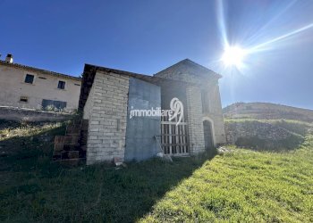 Foto 5 - Rustico via Comunale
 
snc, Fossa - foto 5