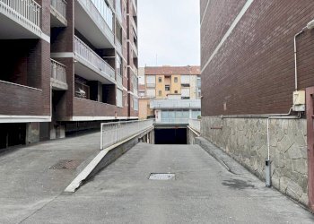 Foto 1 - Box Via Domenico Tibone
 
10, Torino - photo 1