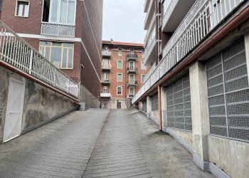 Foto 3 - Box Via Domenico Tibone
 
10, Torino - photo 3