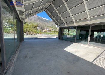 Foto 3 - Locale Commerciale Località Grande Charriere, Saint-Christophe - foto 3