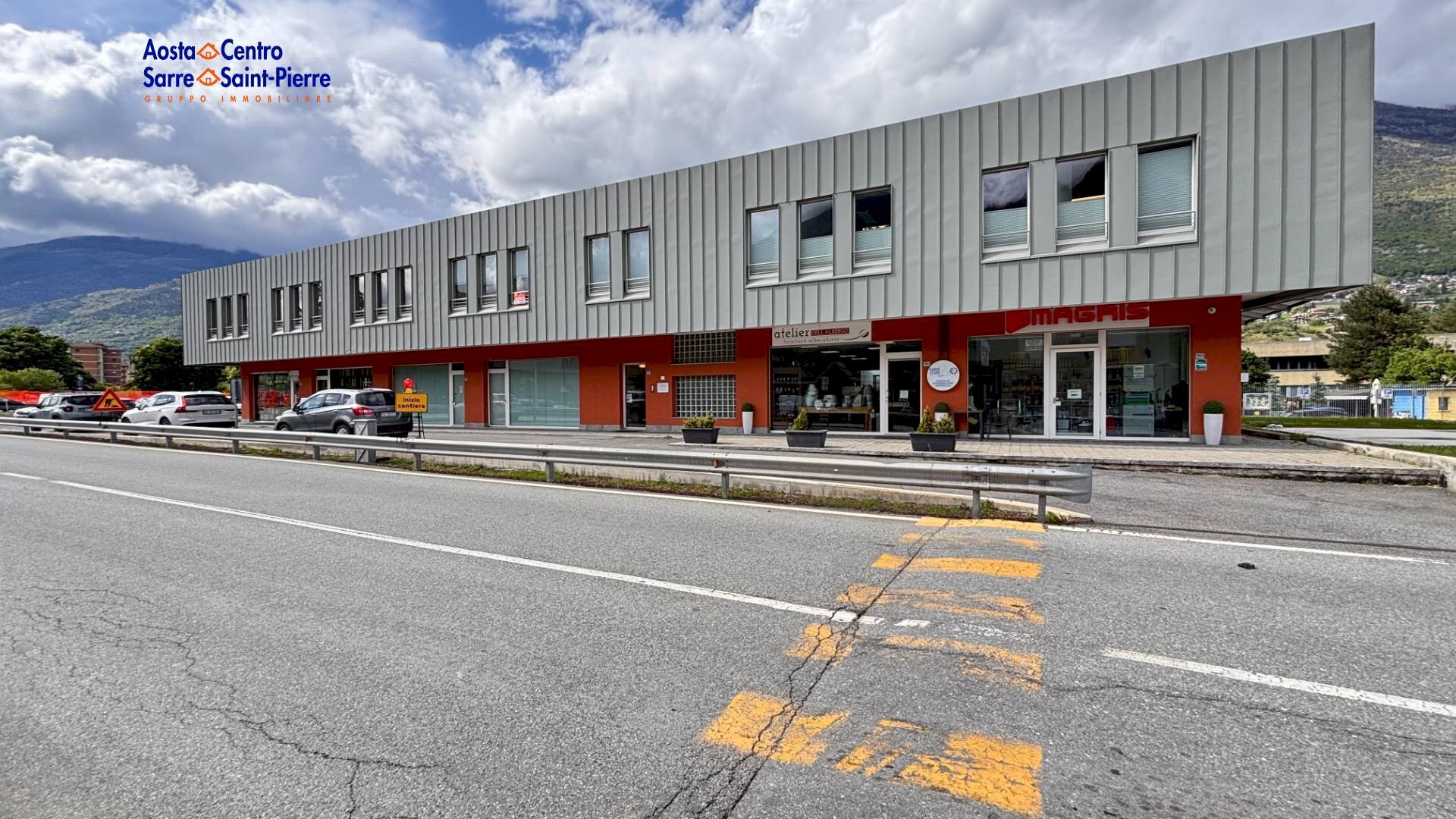 Foto 1 - Ufficio Località Grand Chemin
 
45/B, Saint-Christophe - foto 1