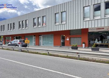 Foto 18 - Ufficio Località Grand Chemin
 
45/B, Saint-Christophe - foto 18